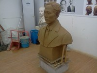 도산안창호선생%20흉상제작중