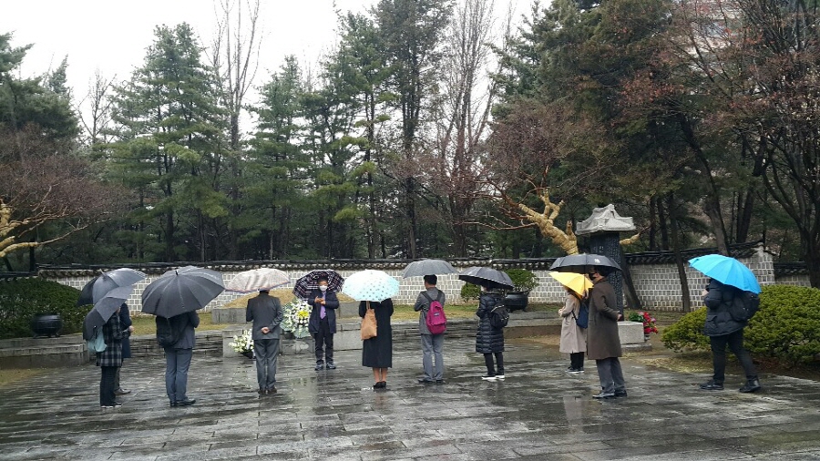 ��������