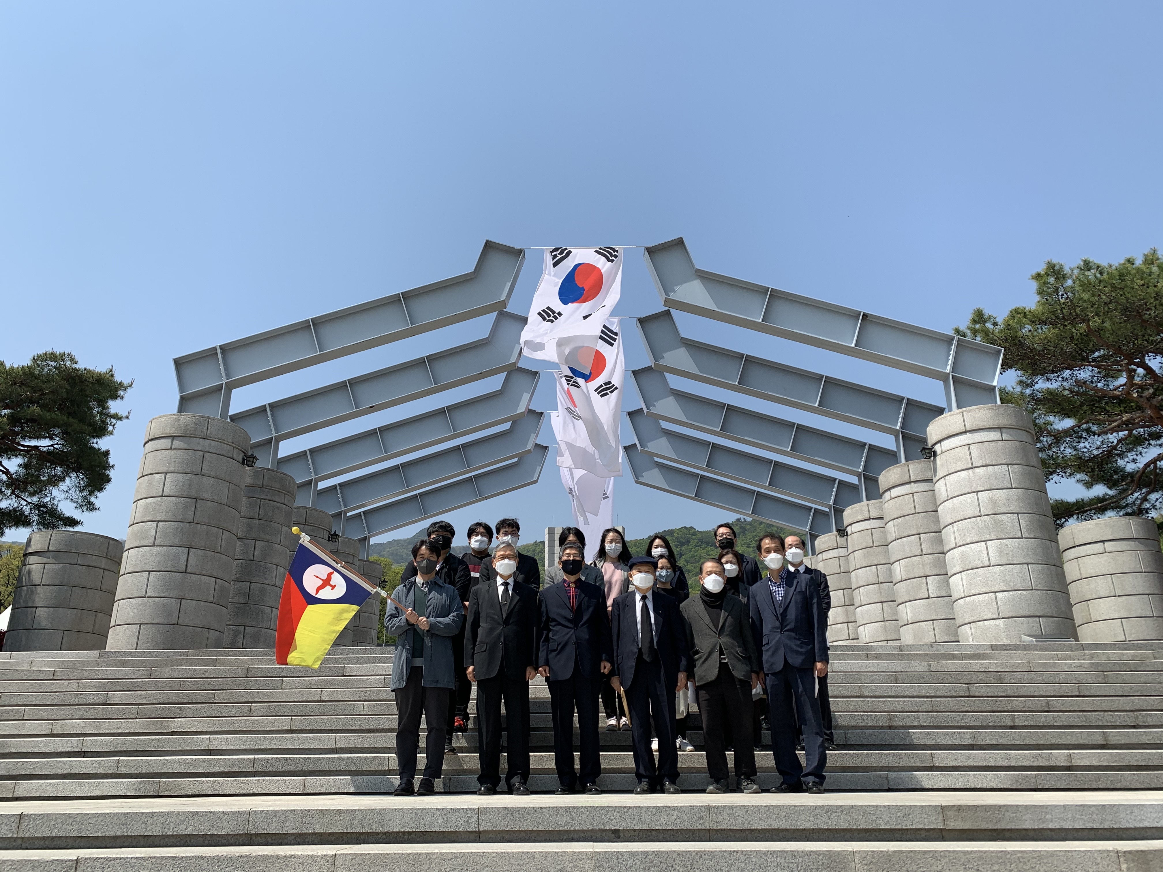 ��������